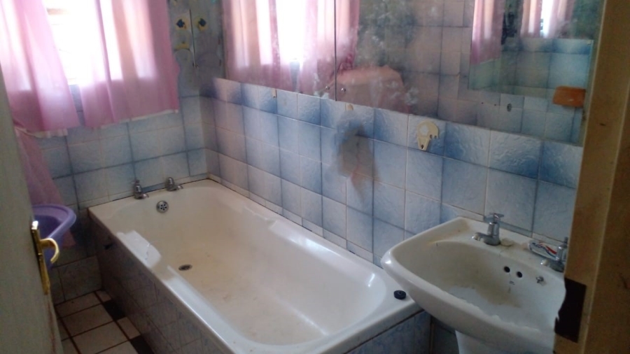 3 Bedroom Property for Sale in Arcadia Eastern Cape